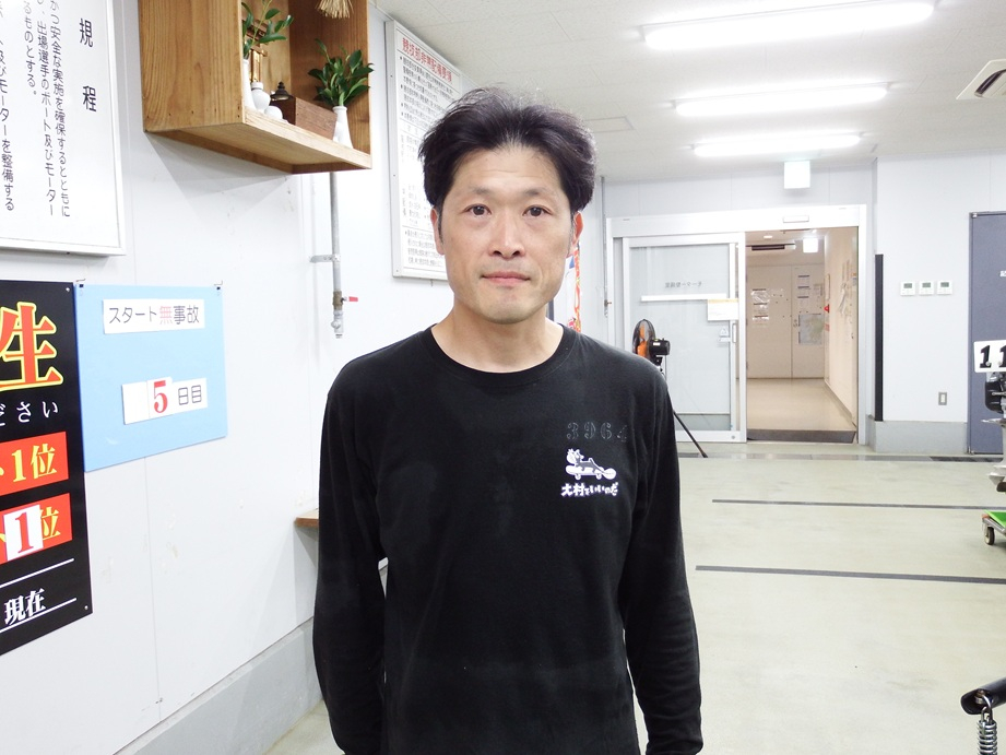 笑顔で健闘を誓う宮地博士に期待